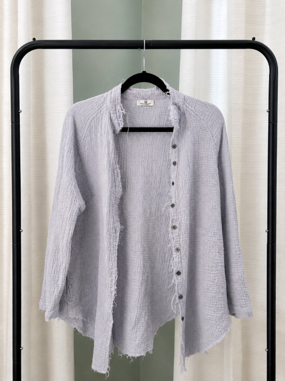 Urban Daizy Lavender Gauze Button Up Tie Front Shirt | Size L